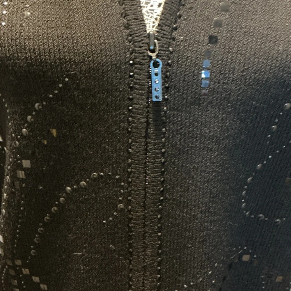 Vintage Toula Anjelia Black Zip-Front Women's Blazer with Subtle Embellishment - Picture 2 of 6